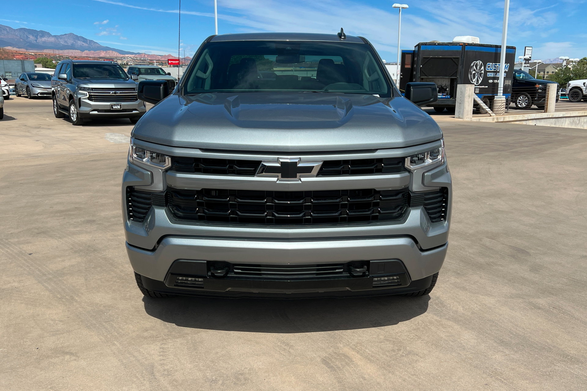 New 2026 Chevrolet Silverado 1500 RST w/ Z71 Off-Road Package AWD/4WD image 9