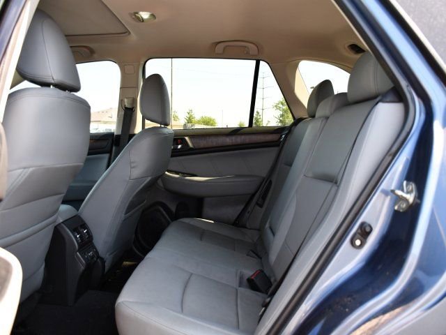Used 2018 Subaru Outback 3.6R Limited AWD/4WD image 17