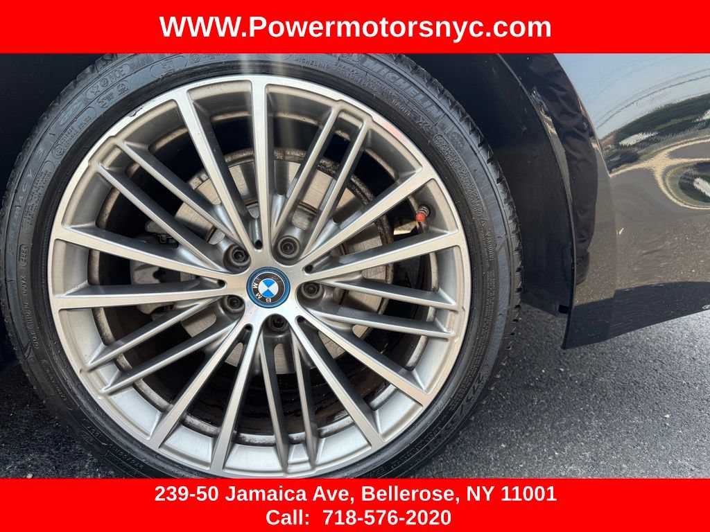 Used 2019 BMW 530e w/ Convenience Package RWD image 16
