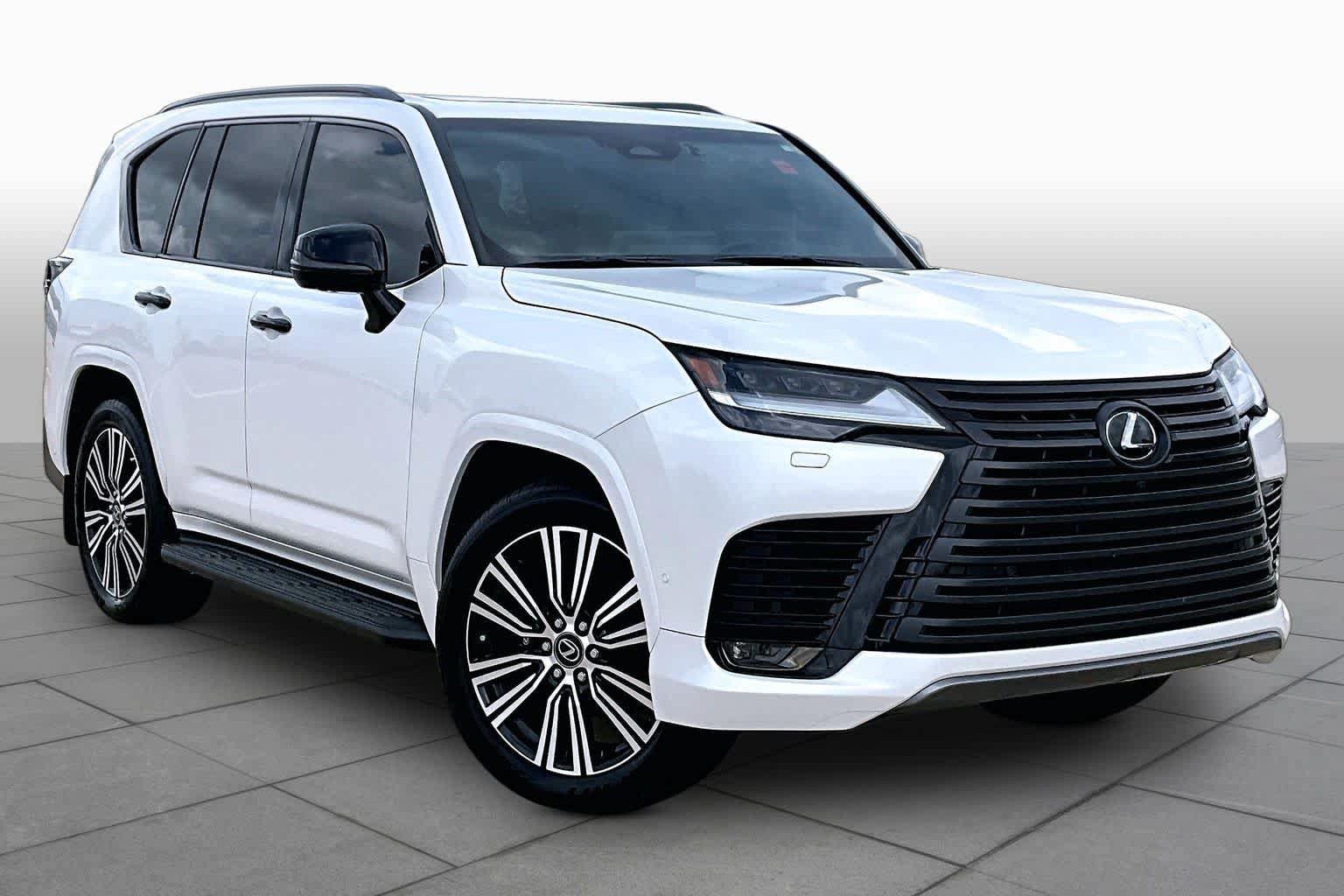 Certified 2025 Lexus LX 700h Luxury w/ Appearance Package AWD/4WD image 3