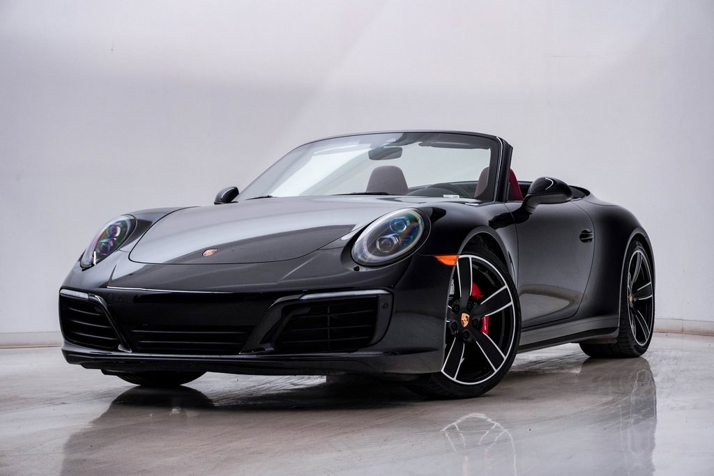 Used 2017 Porsche 911 Carrera 4S image 1
