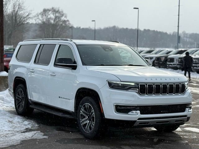 Used 2024 Jeep Wagoneer L Series II w/ Flexible Seating Group image 37