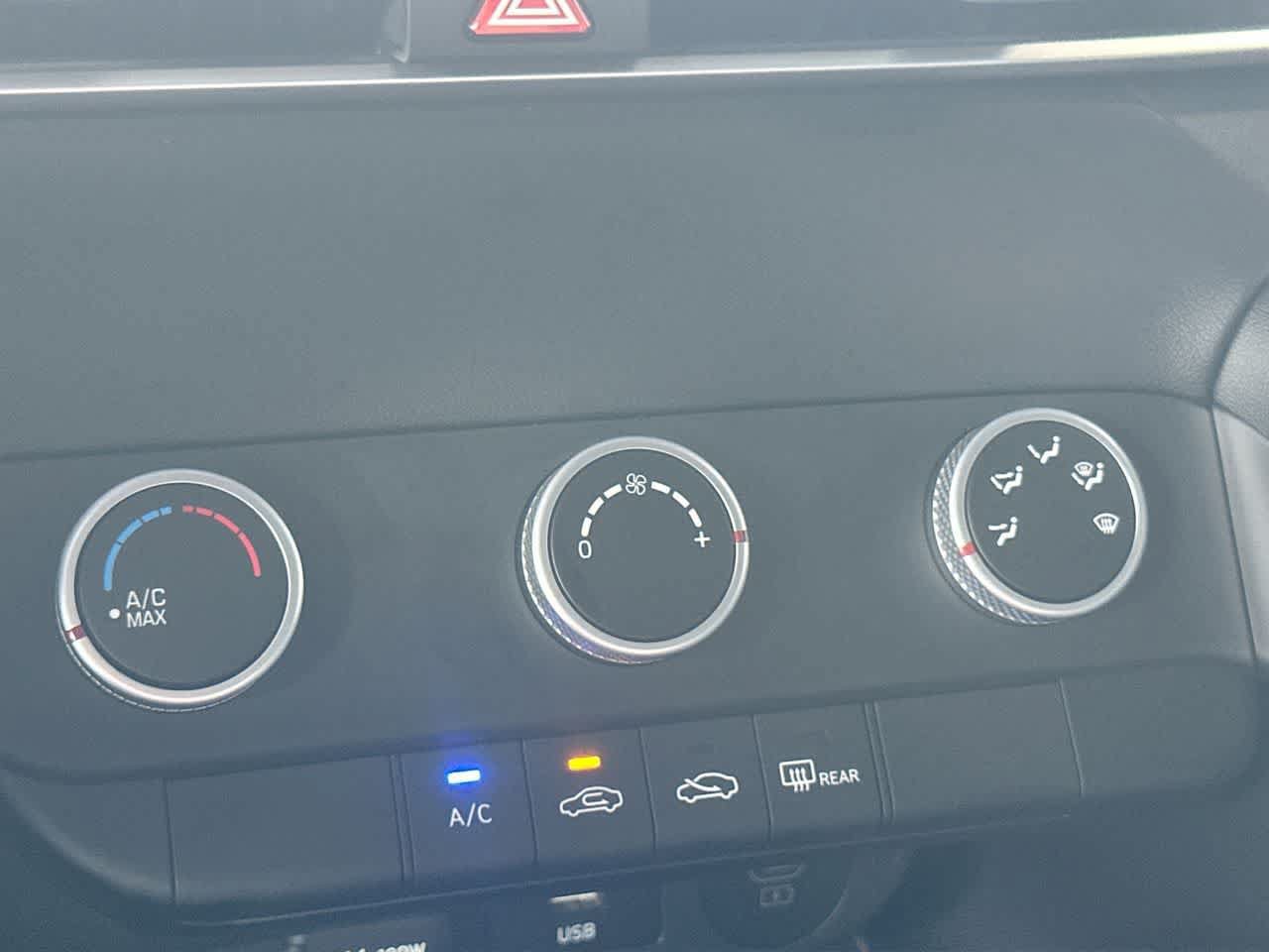 Used 2026 Hyundai Elantra SE FWD image 20