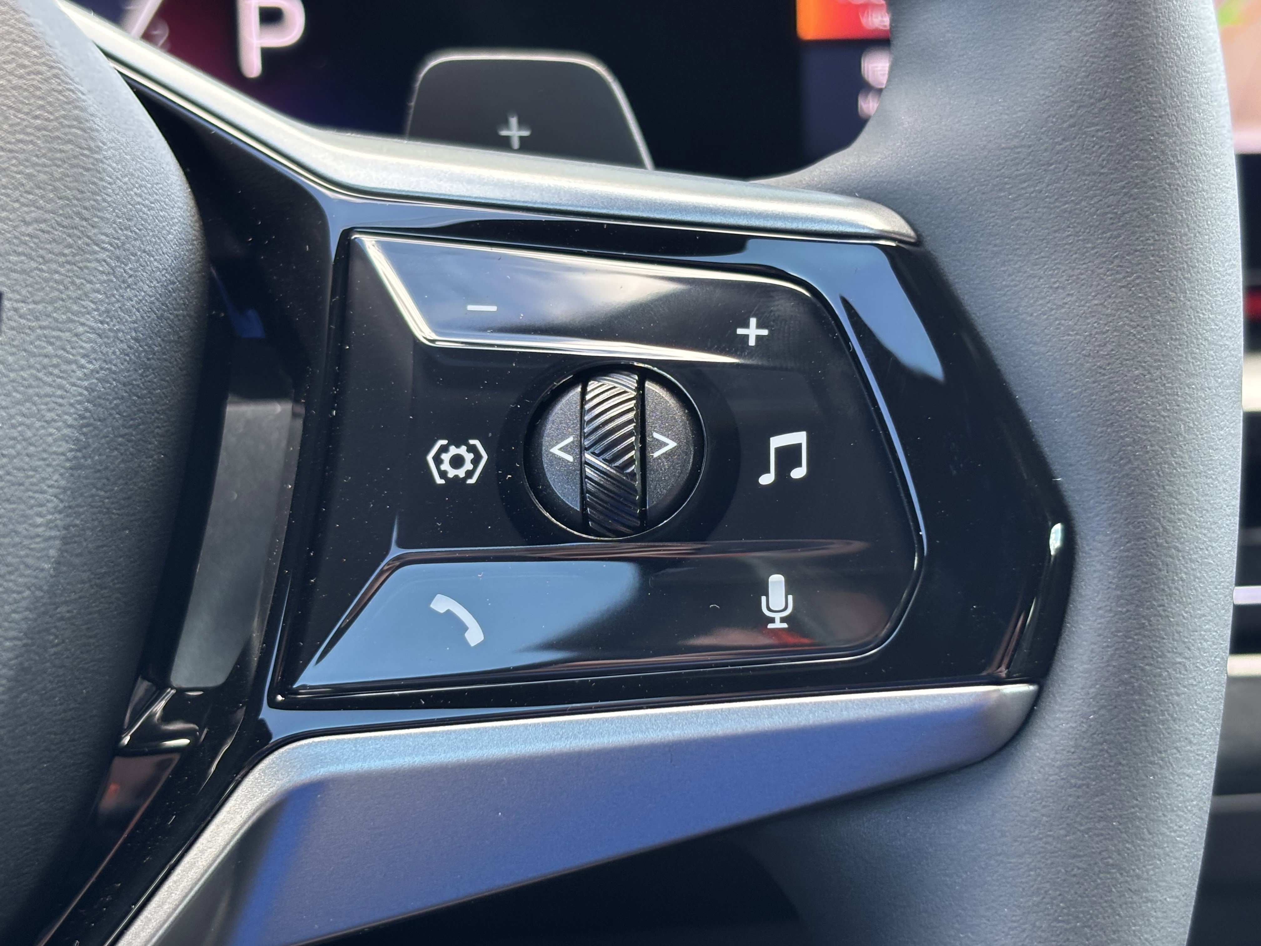 Used 2026 BMW 530i xDrive image 22