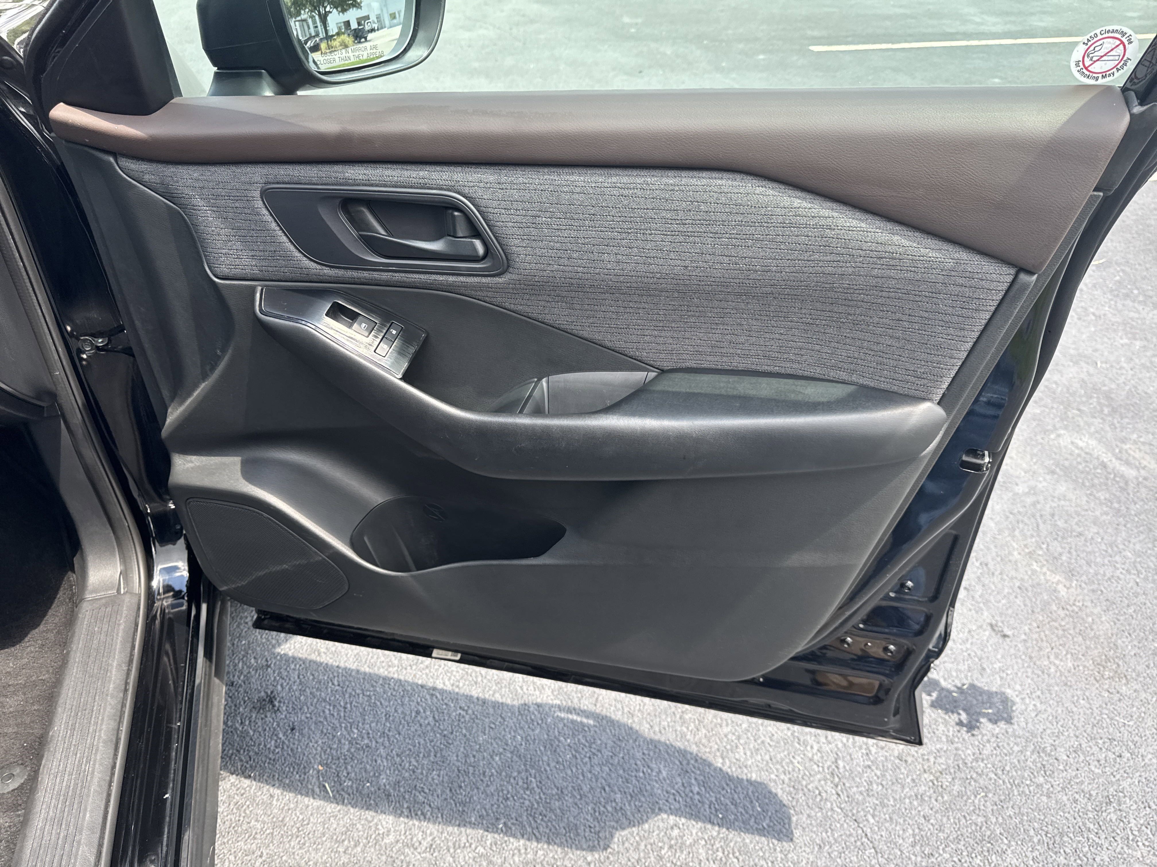 Used 2023 Nissan Rogue S image 34