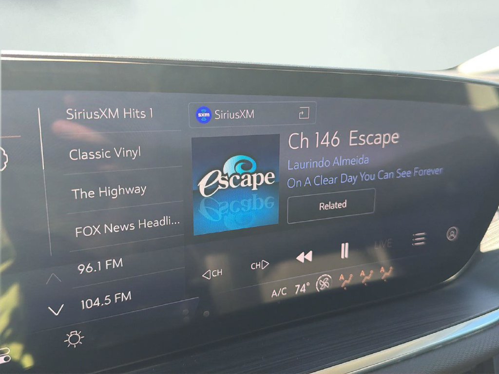 Used 2024 Buick Envision Preferred AWD/4WD image 4