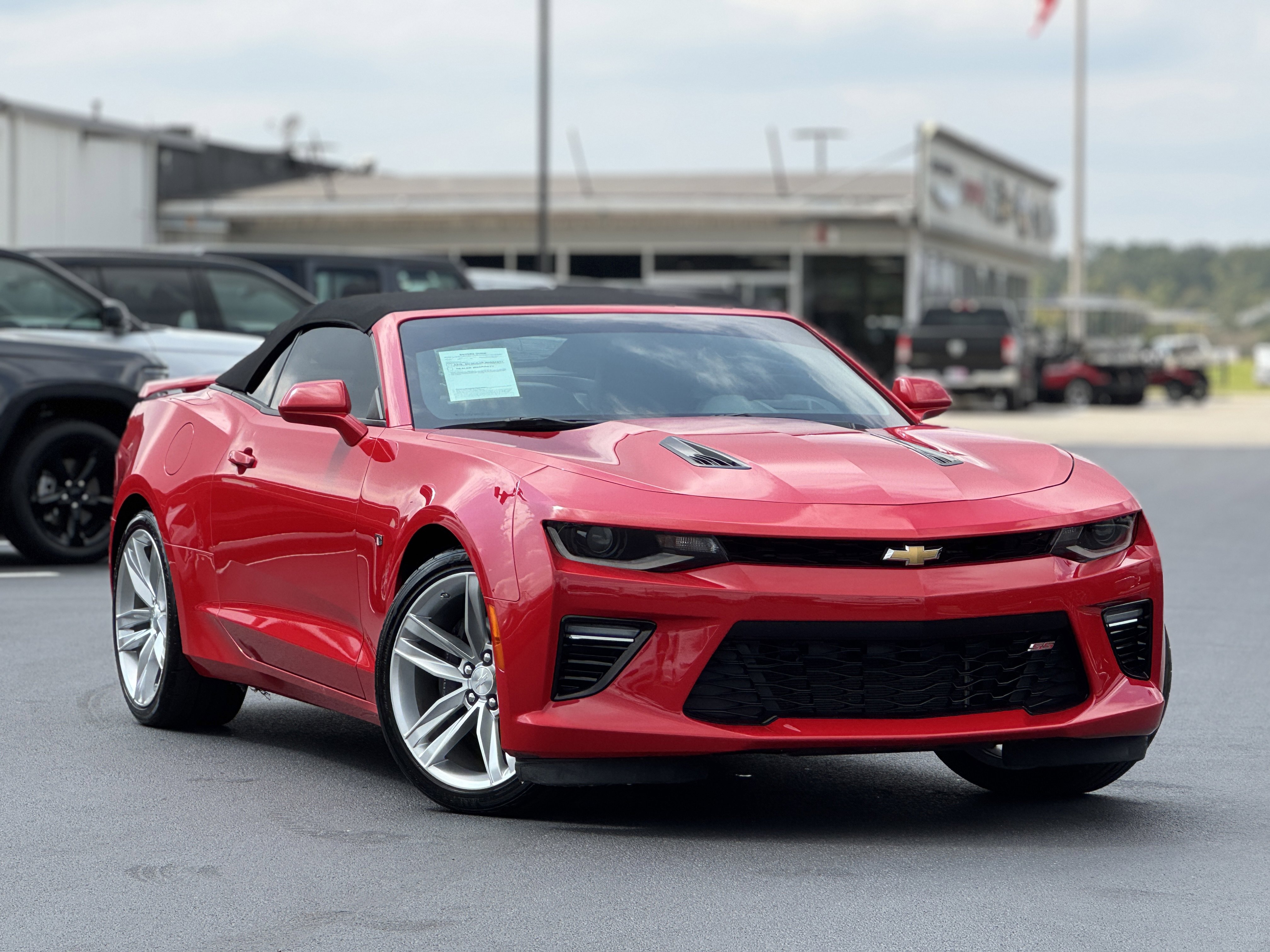 Used 2017 Chevrolet Camaro SS image 3