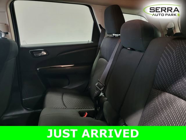 Used 2019 Dodge Journey SE image 14