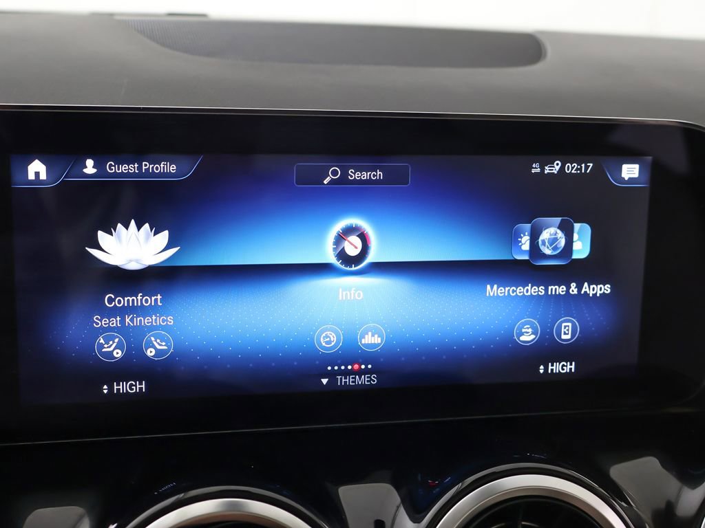 Used 2022 Mercedes-Benz GLA 250 4MATIC w/ Premium Package image 47