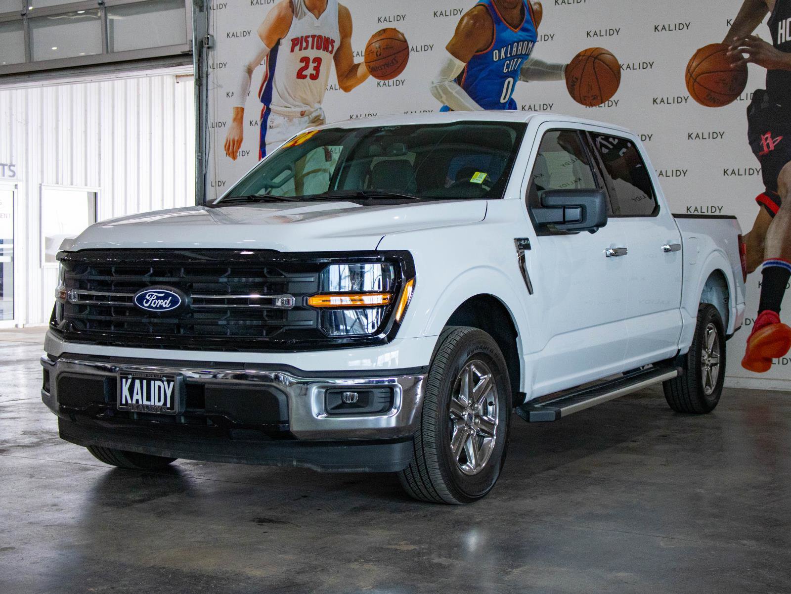 Used 2024 Ford F150 XLT w/ Mobile Office Package image 21