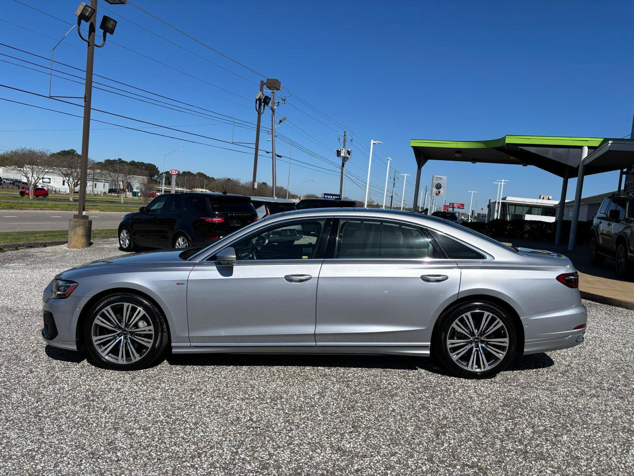 Used 2023 Audi A8 L 3.0T w/ Comfort Plus Package image 4