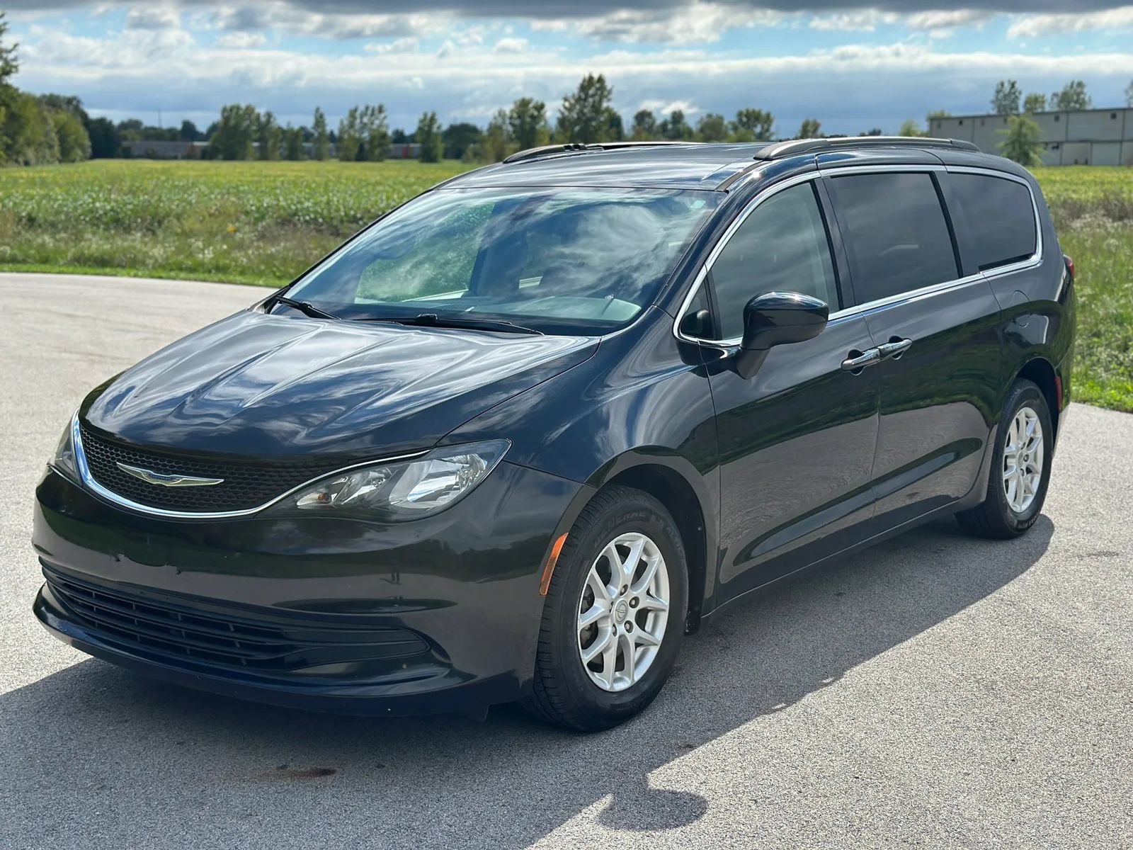 Used 2020 Chrysler Voyager Lxi
