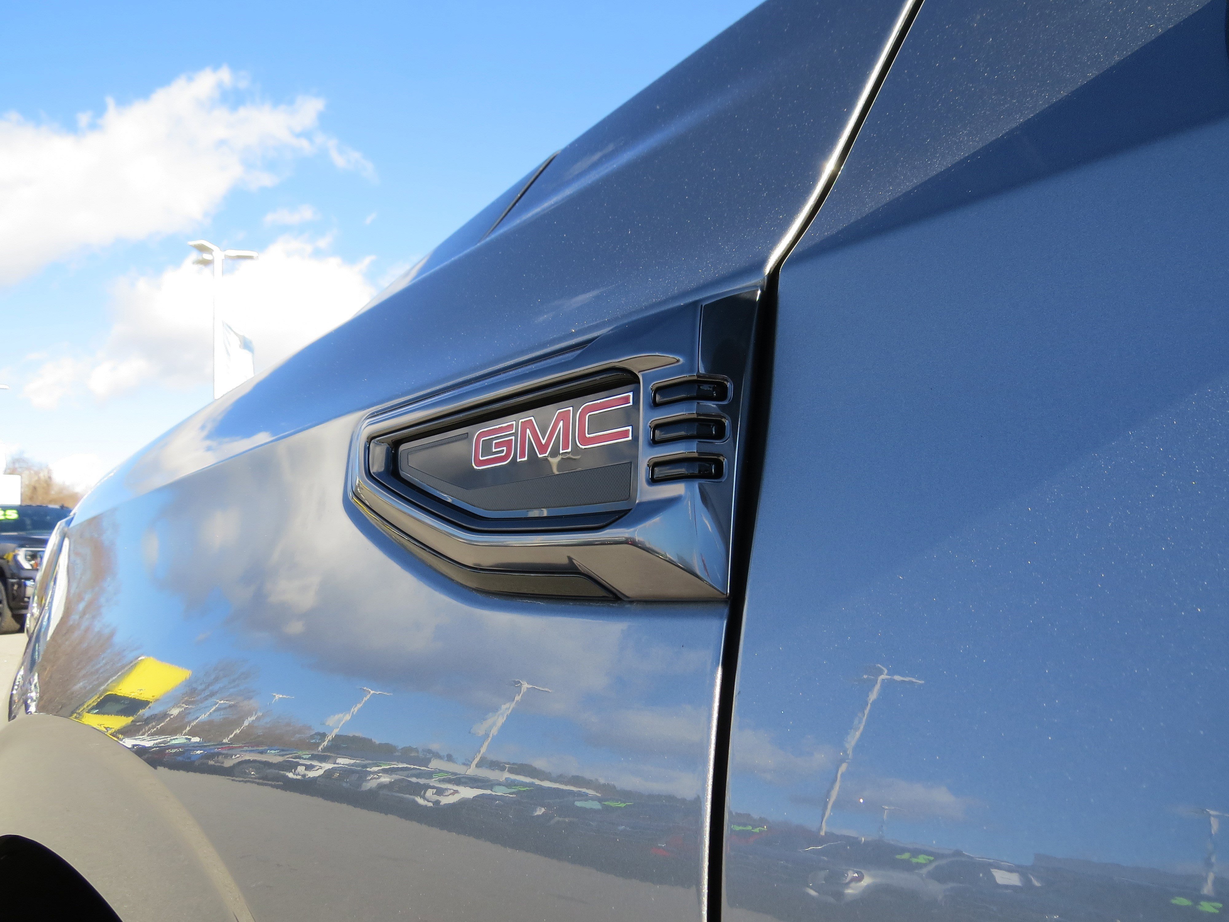 New 2026 GMC Yukon XL AT4 w/ AT4 Premium Package image 14