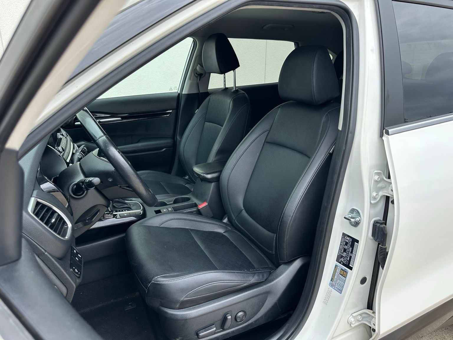 Used 2023 Kia Seltos SX image 6