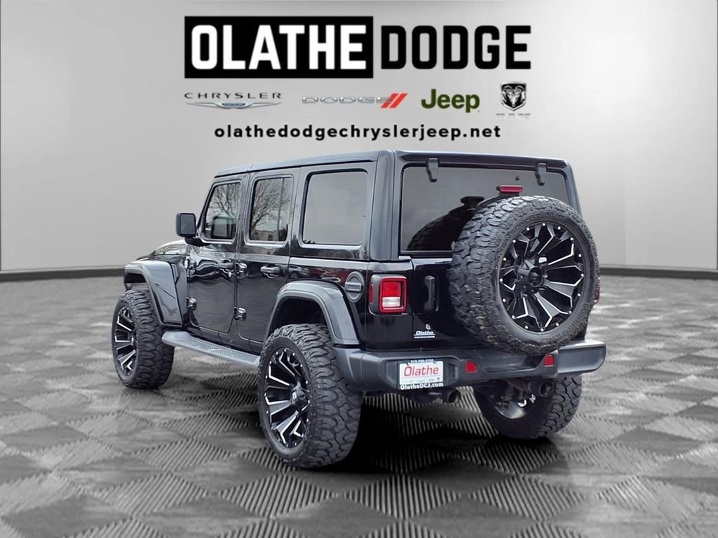 Used 2019 Jeep Wrangler Unlimited Sahara w/ Uconnect 4C Nav & Sound Group image 3