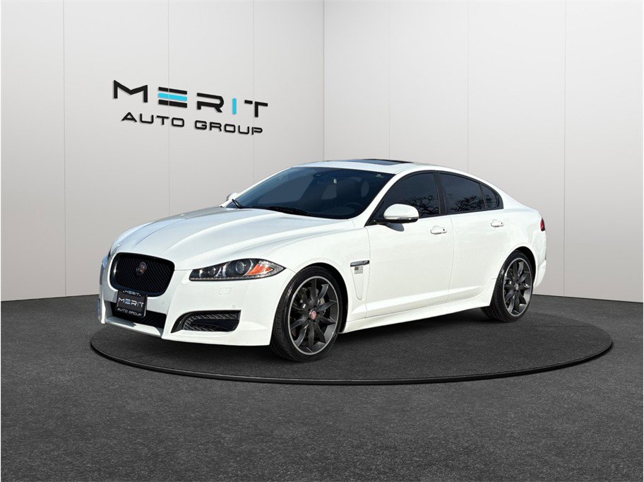 Used 2015 Jaguar XF Sport image 4