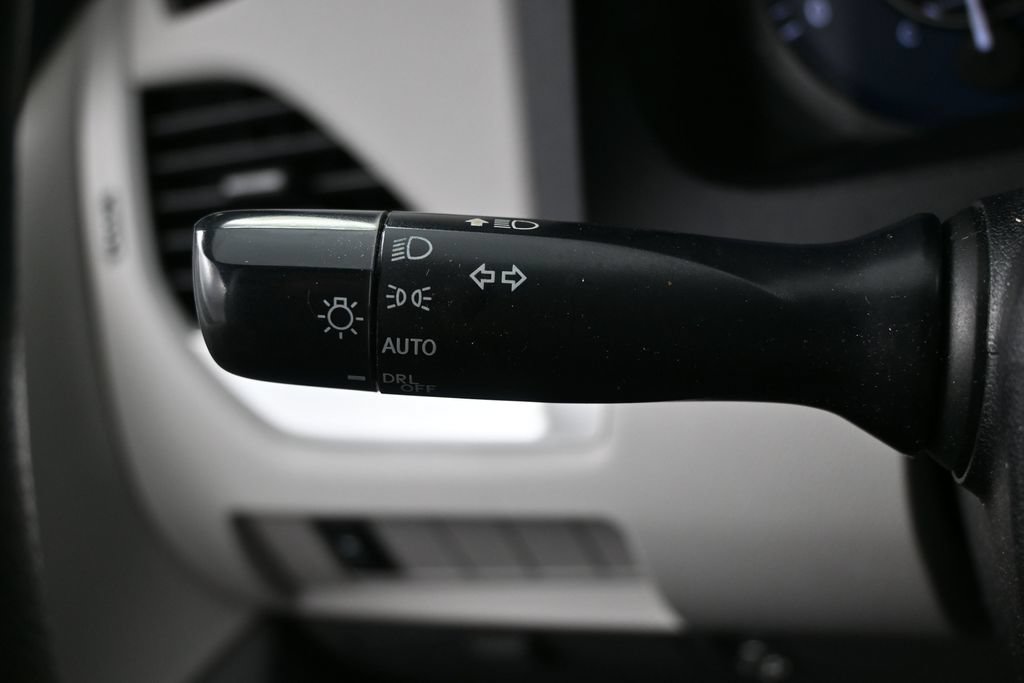 Used 2020 Toyota Sienna L FWD image 20