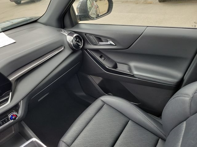 Used 2025 Chevrolet Equinox LT w/ Convenience Package II FWD image 16