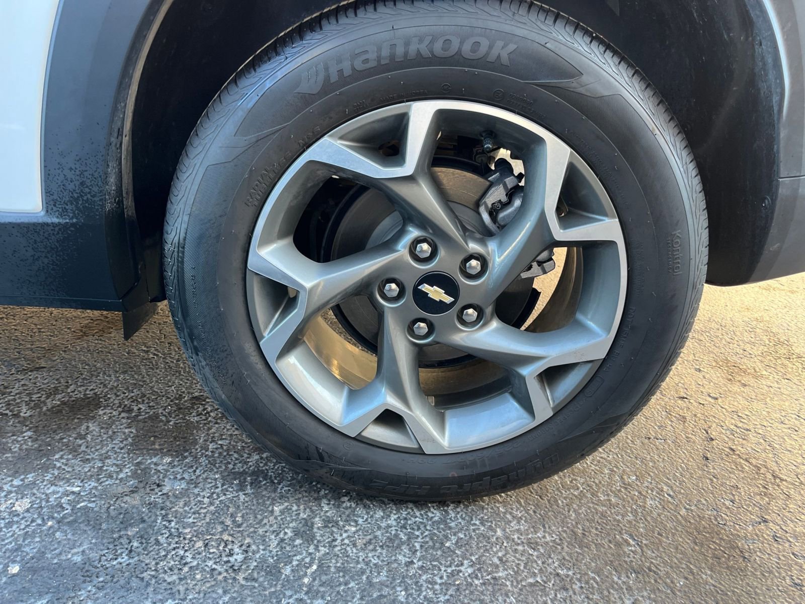 Used 2025 Chevrolet Trax LT image 29