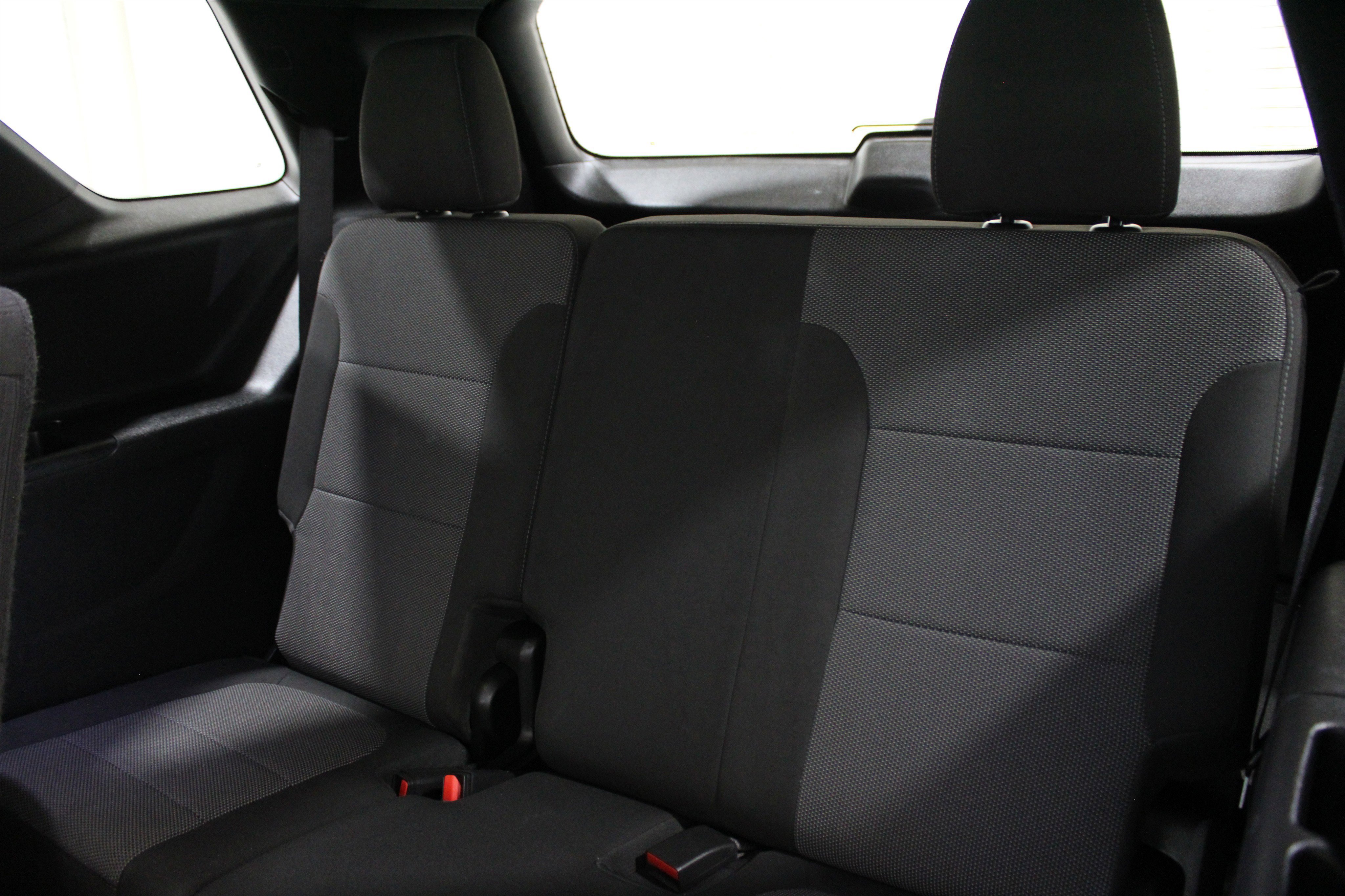 Used 2023 Chevrolet Traverse LT image 24