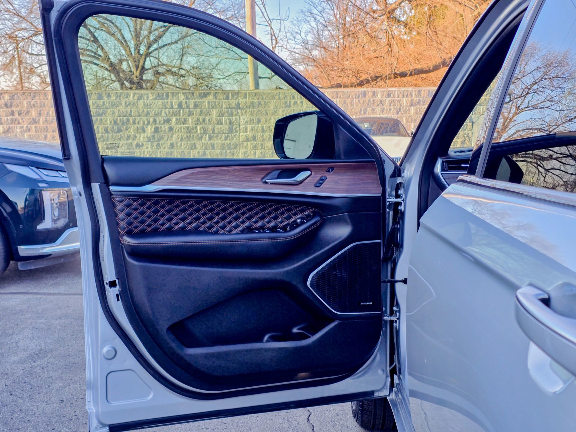 Used 2025 Jeep Grand Cherokee L Summit image 27