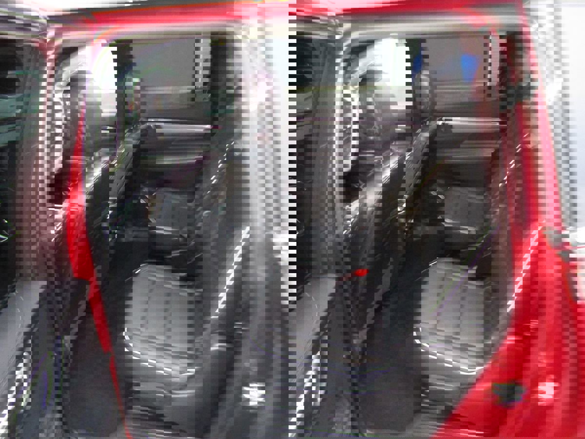 Used 2025 Buick Enclave Preferred image 5