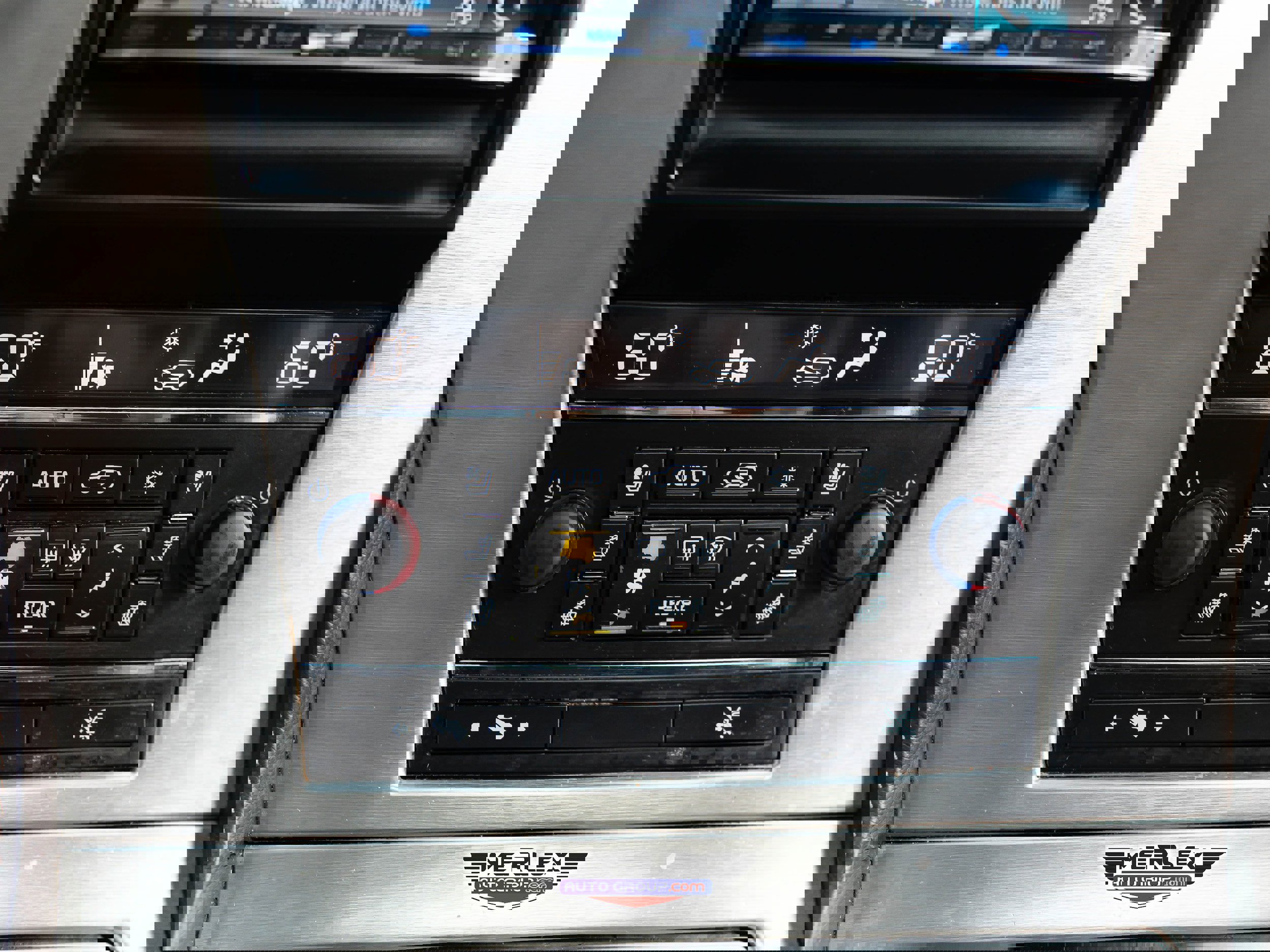 Used 2013 Cadillac Escalade Platinum image 36