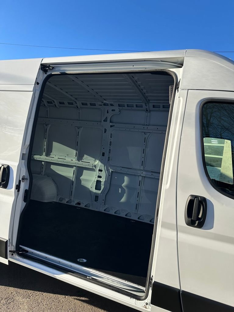 Used 2023 RAM ProMaster 2500 image 25