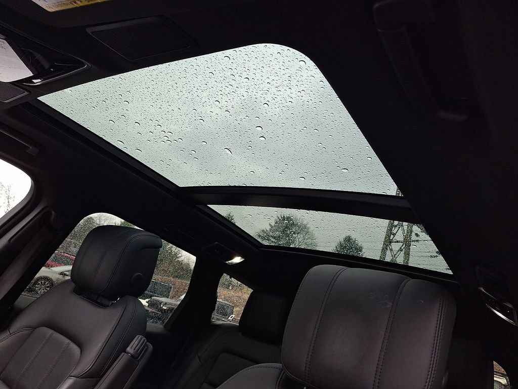 Used 2021 Land Rover Range Rover Sport HSE Silver Edition image 15