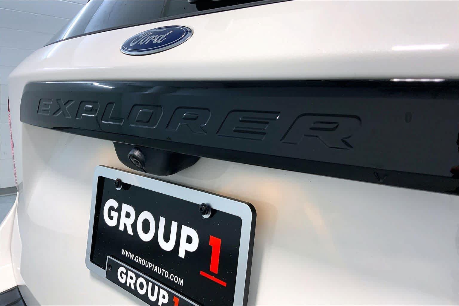 Used 2023 Ford Explorer ST w/ Equipment Group 401A AWD/4WD image 29
