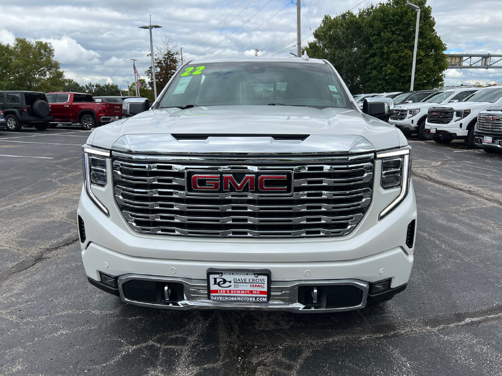 Used 2022 GMC Sierra 1500 Denali w/ Denali Reserve Package AWD/4WD image 4