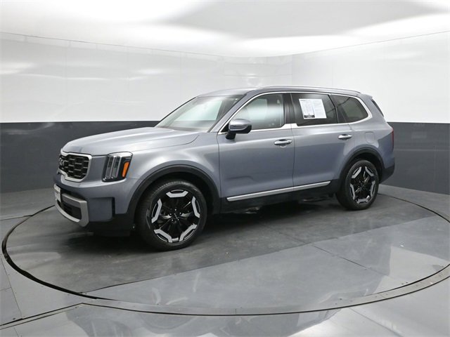 Used 2023 Kia Telluride S