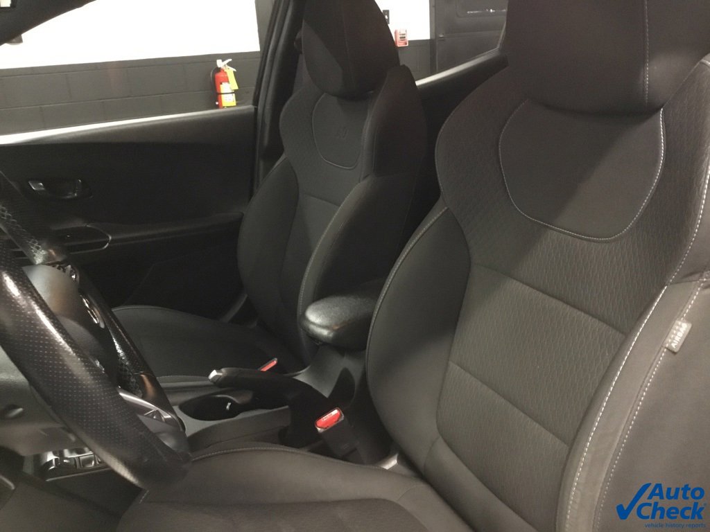 Used 2019 Hyundai Veloster N N w/ Performance Package image 19