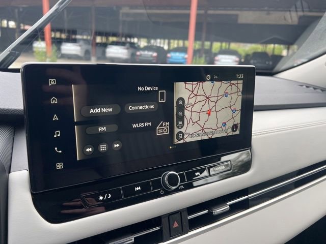 Used 2025 Mitsubishi Outlander SEL image 22