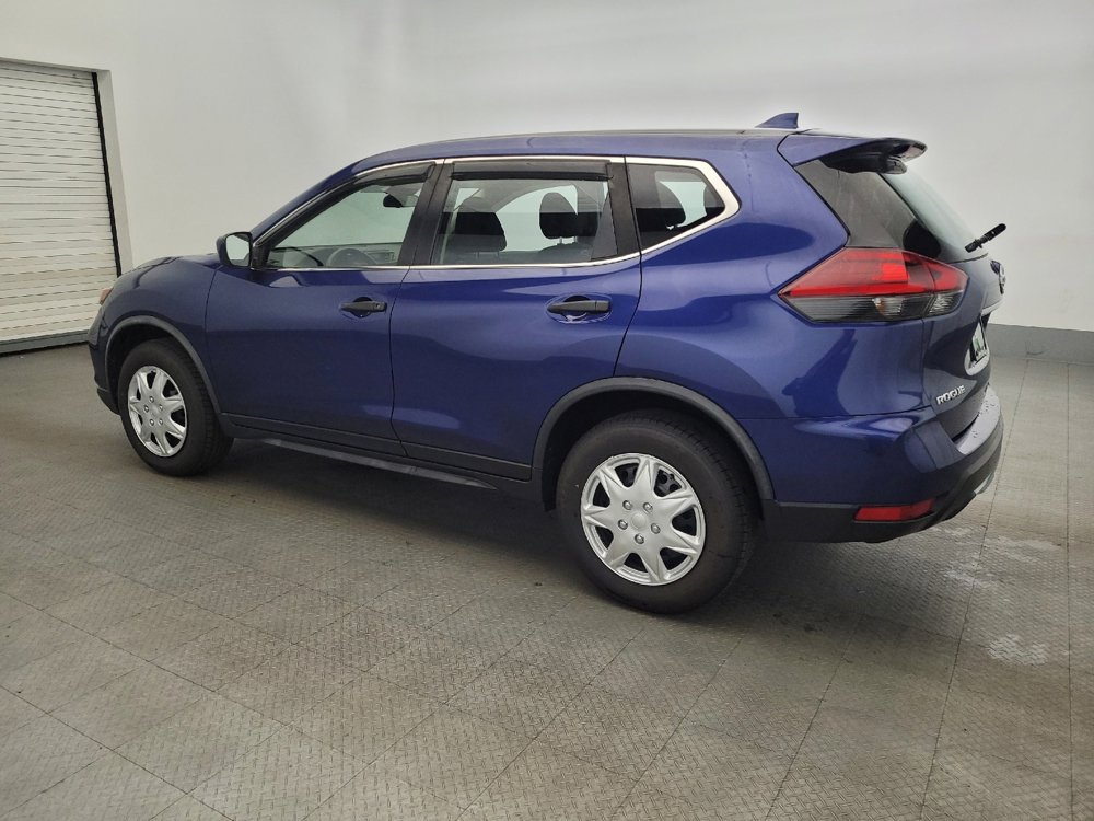 Used 2019 Nissan Rogue S image 3