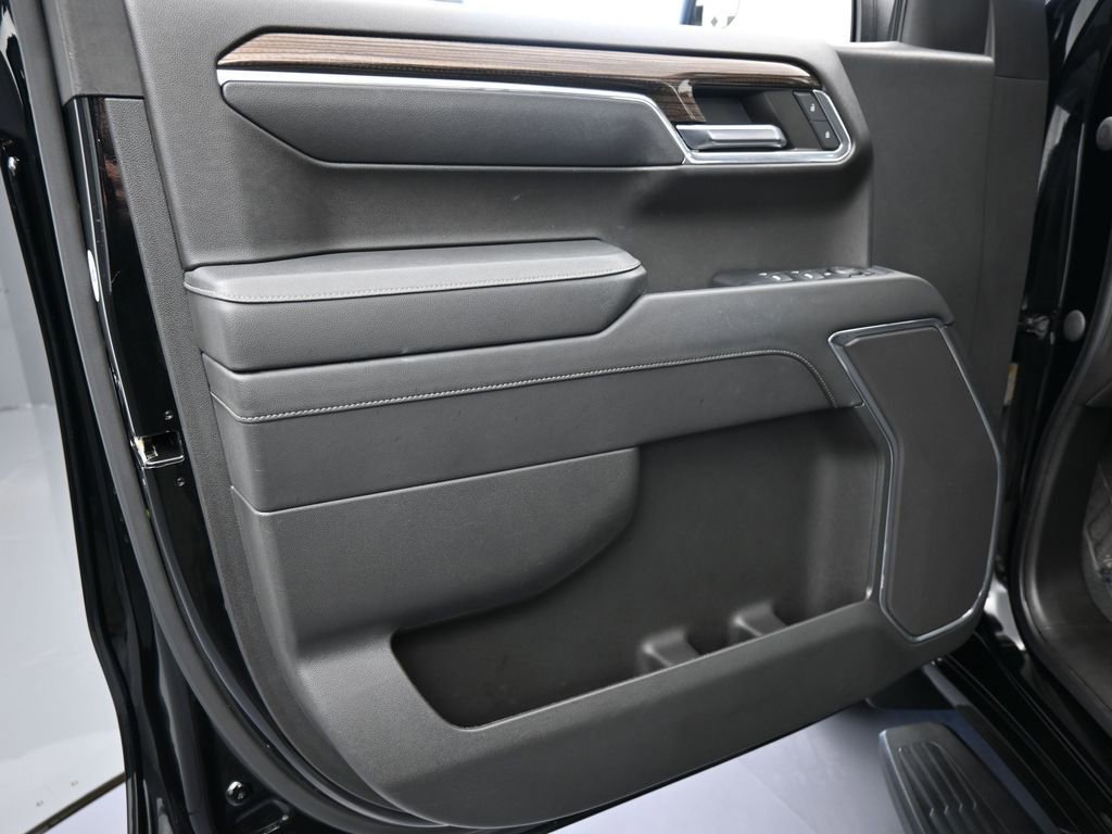 Used 2023 Chevrolet Silverado 1500 RST w/ Z71 Off-Road Package image 16