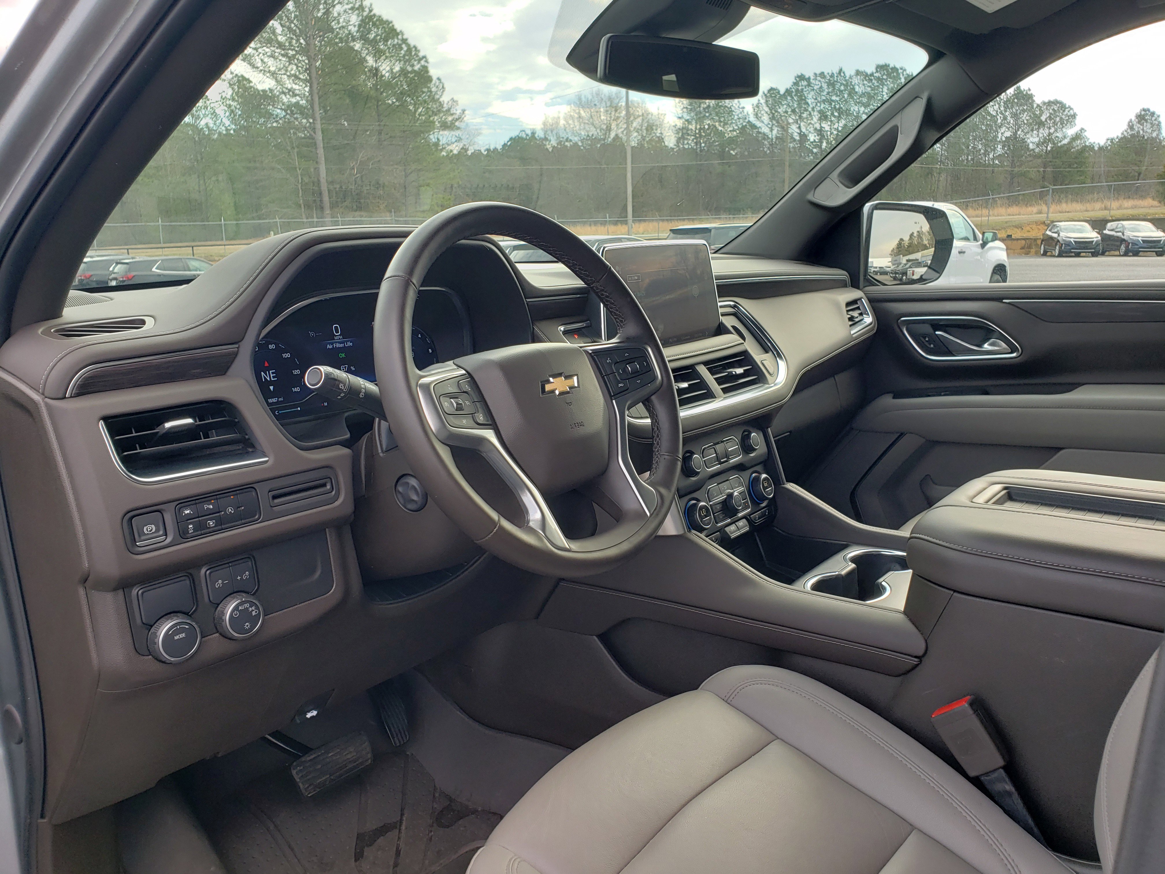 Used 2024 Chevrolet Tahoe LT w/ Luxury Package image 29