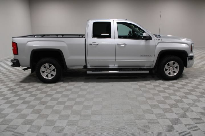 Used 2018 GMC Sierra 1500 SLE w/ SLE Value Package AWD/4WD image 11