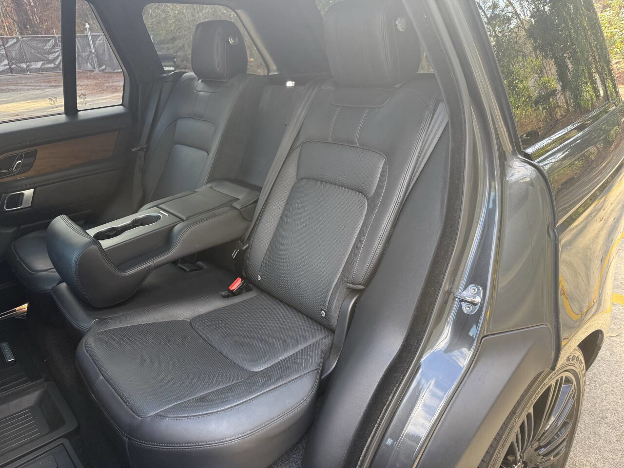 Used 2018 Land Rover Range Rover Supercharged image 22