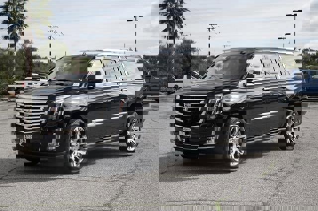 Used 2017 Cadillac Escalade ESV Premium Luxury image 8