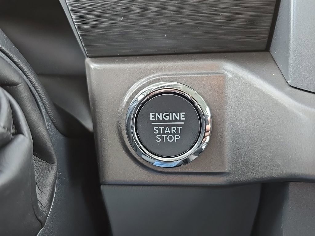 New 2025 Ford F150 XLT w/ Equipment Group 302A MID image 5