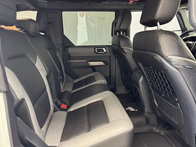 Used 2023 Ford Bronco Black Diamond AWD/4WD image 18