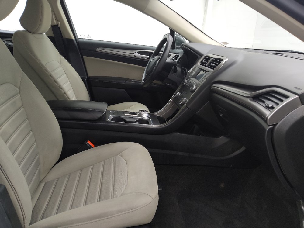 Used 2020 Ford Fusion S FWD image 21