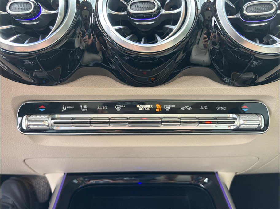 Used 2022 Mercedes-Benz GLB 250 image 31