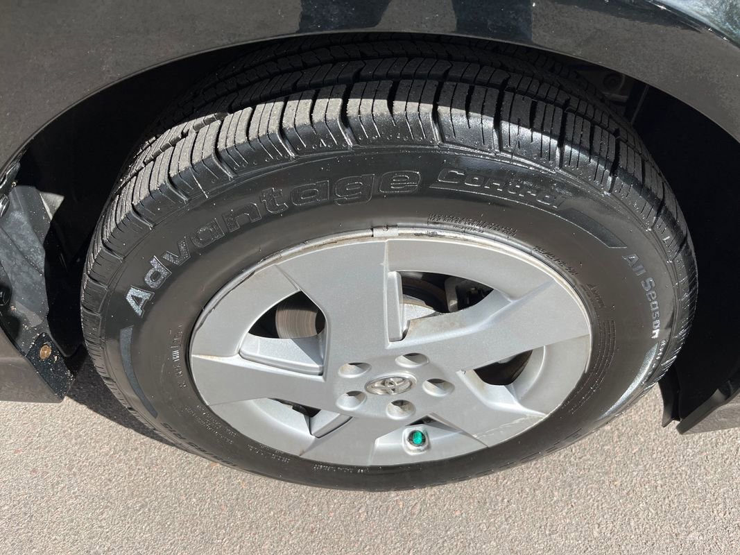 Used 2010 Toyota Prius Five FWD image 9