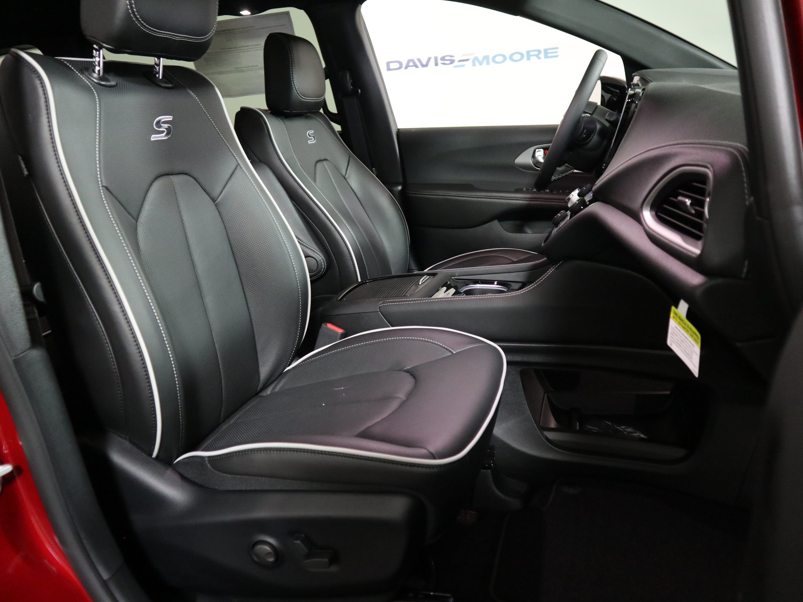 New 2027 Chrysler Pacifica Limited FWD image 20