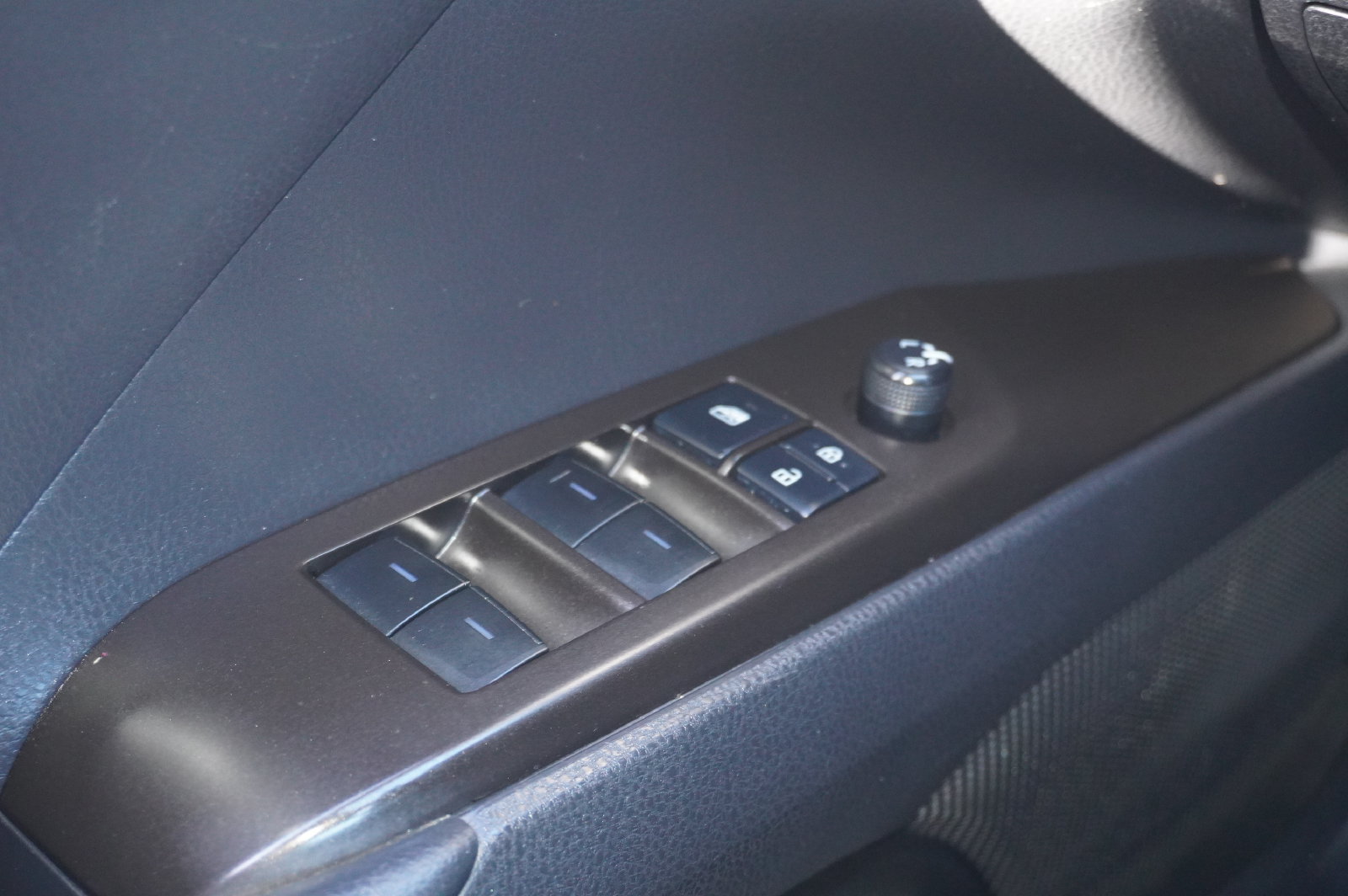 Certified 2021 Toyota Camry SE FWD image 14