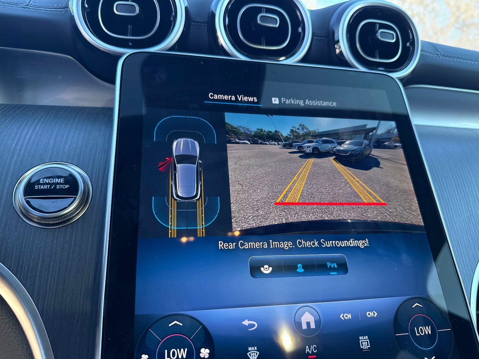 Used 2025 Mercedes-Benz GLC 350e 4MATIC image 26