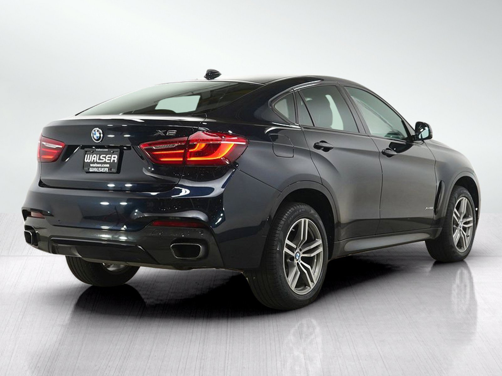 Used 2019 BMW X6 xDrive50i w/ M Sport Package AWD/4WD image 6