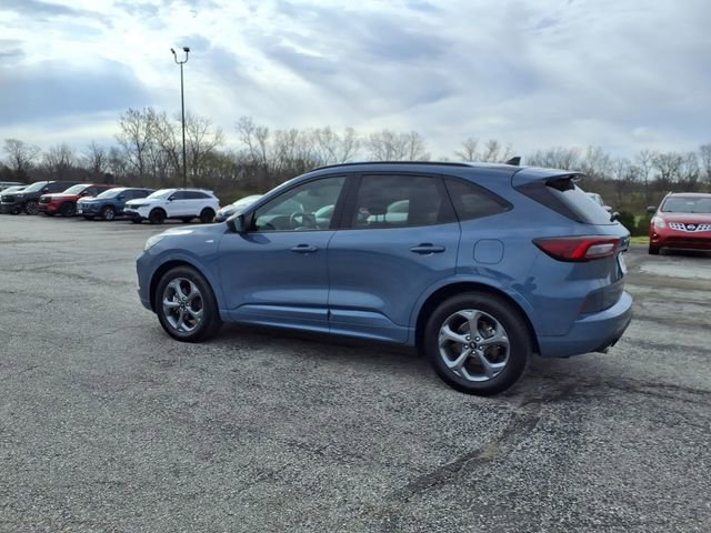 Used 2023 Ford Escape ST-Line image 25